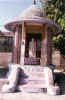 Tamilnadu - Thirupanambur - Bahubali 441.jpg (90116 bytes)