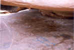 Tamilnadu keelavalaivu caves 036.jpg (48052 bytes)